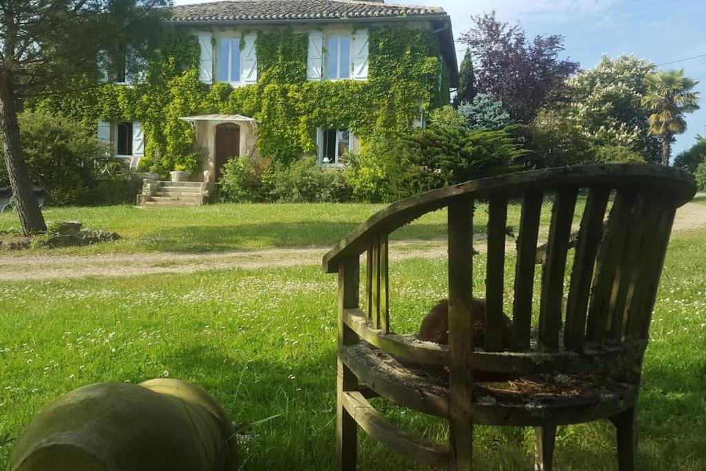 Maison Du 18E De Charme Au Calme Idrac-Respailles Kültér fotó